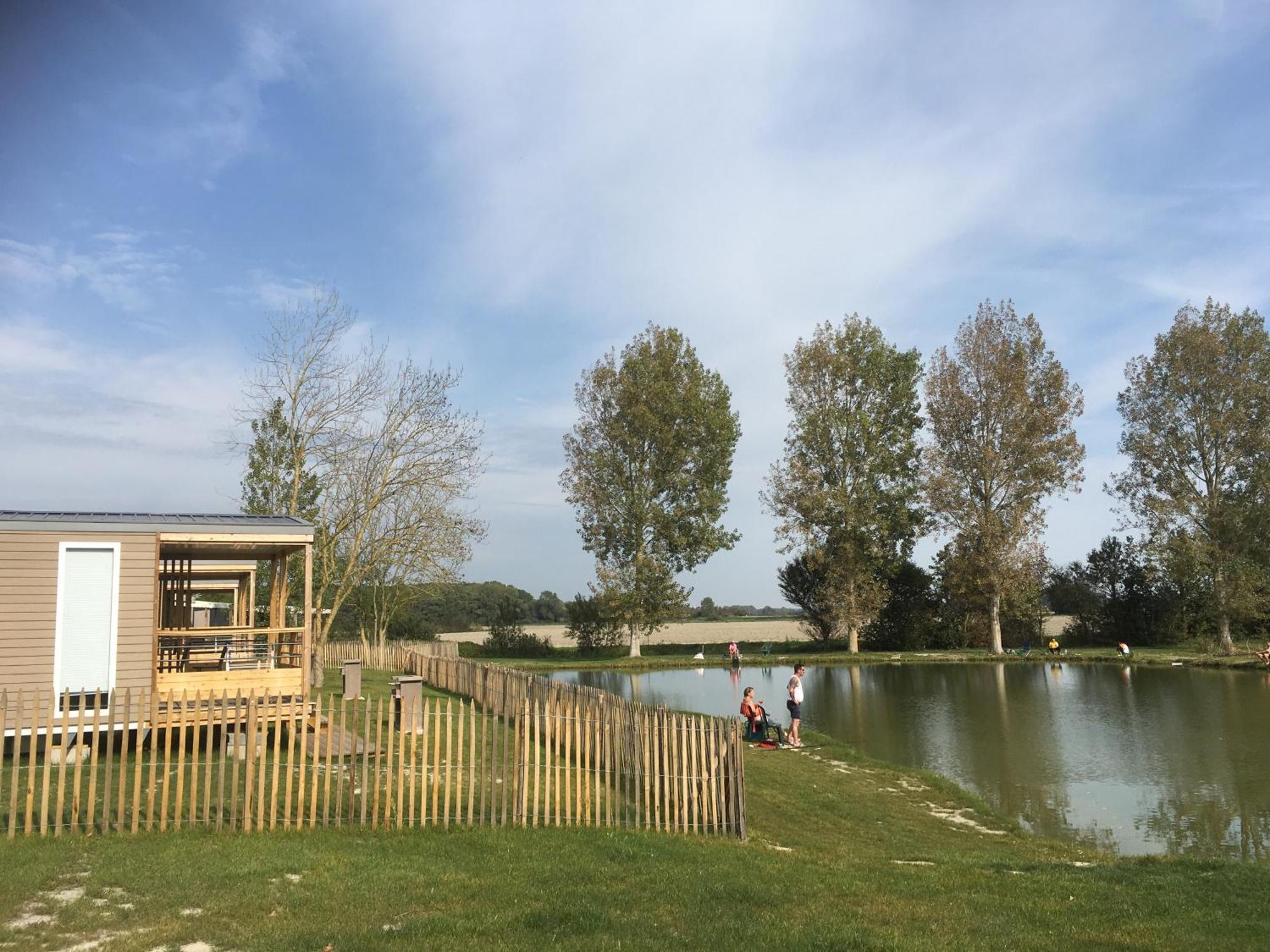 Camping La Haie Penee **** Saint-Quentin-en-Tourmont Eksteriør bilde