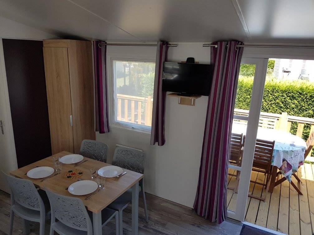 Camping La Haie Penee **** Saint-Quentin-en-Tourmont Eksteriør bilde