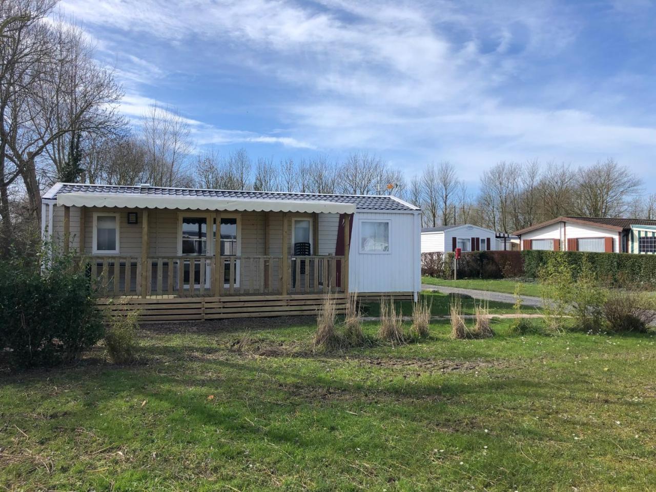 Camping La Haie Penee **** Saint-Quentin-en-Tourmont Eksteriør bilde